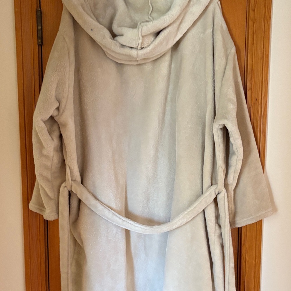 Summer & Rose Cream Robe - Picture 3 of 5